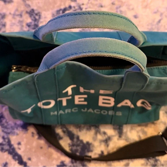 Marc Jacobs Harbor Blue Medium Tote Bag GUC - Picture 13 of 13